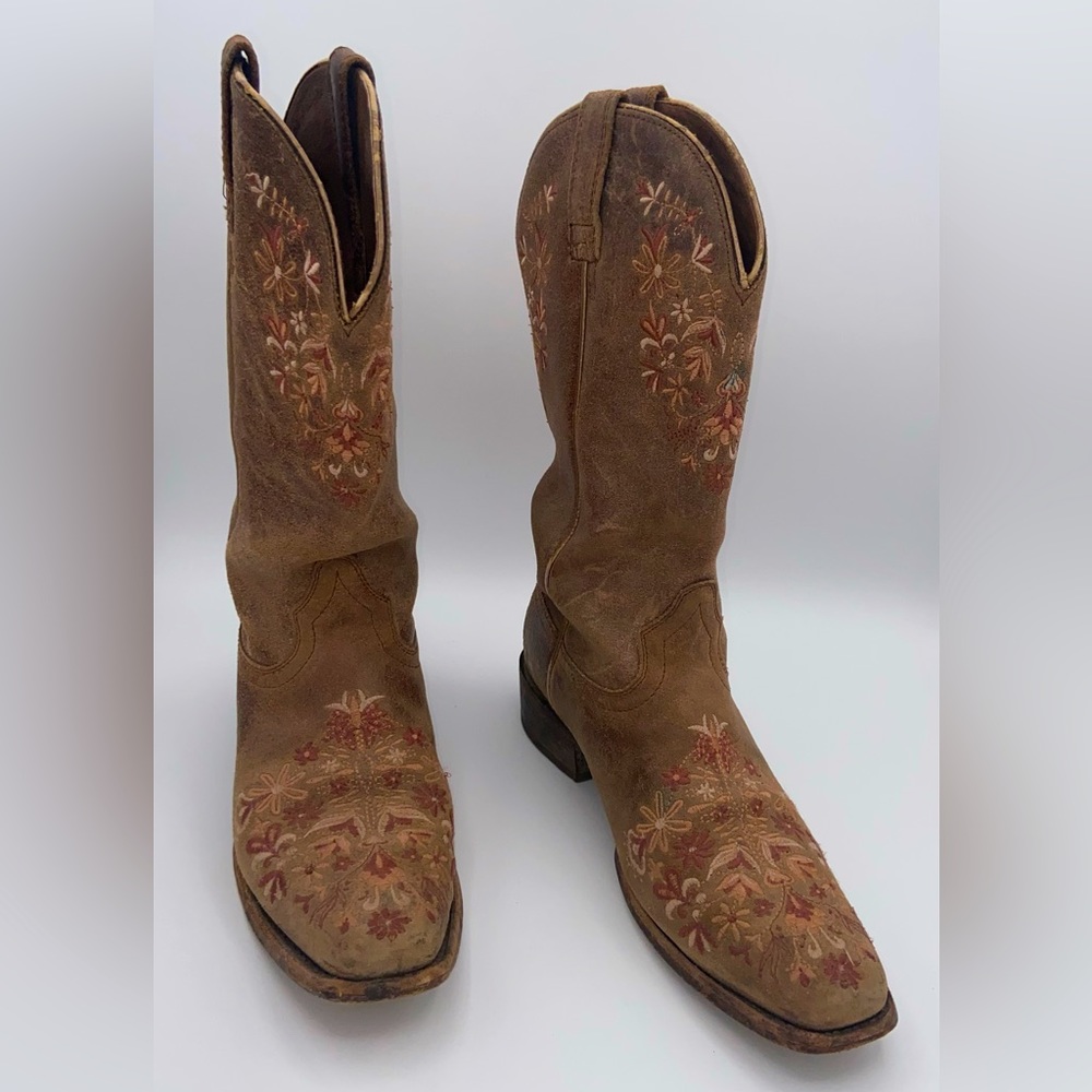 Ariat Cowgirl Boots